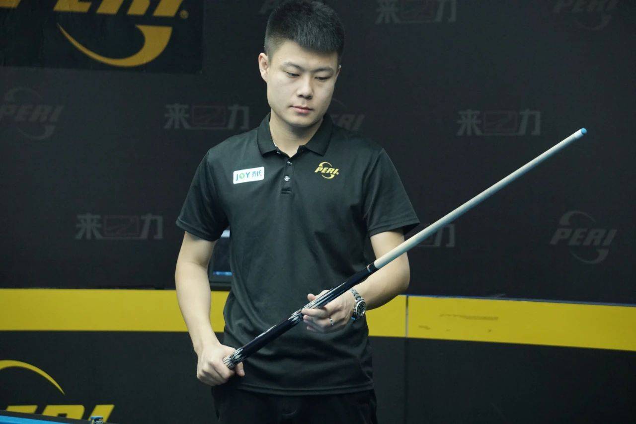 汤普森的三 汤普森的三